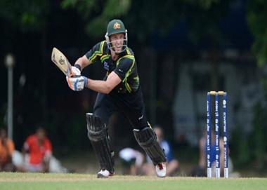 Sydney Thunder need a big contribution from skipper Mike Hussey if they are to take the points.